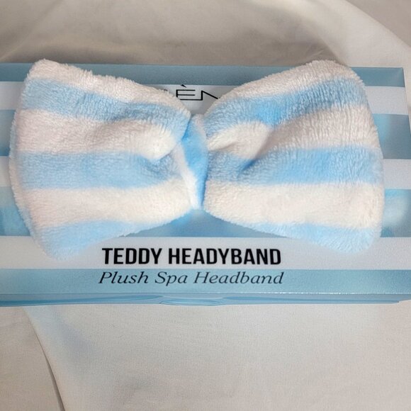 Skincare Duo: Target Up&Up Acne Moisturizer + The Crème Shop Spa Headband - Picture 2 of 3